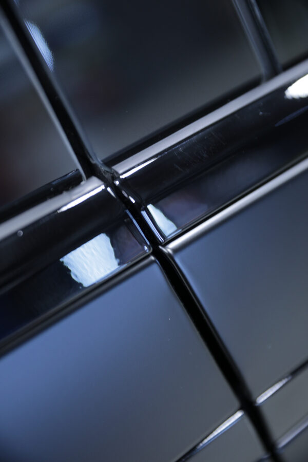 Satin Perfect Black - Image 13