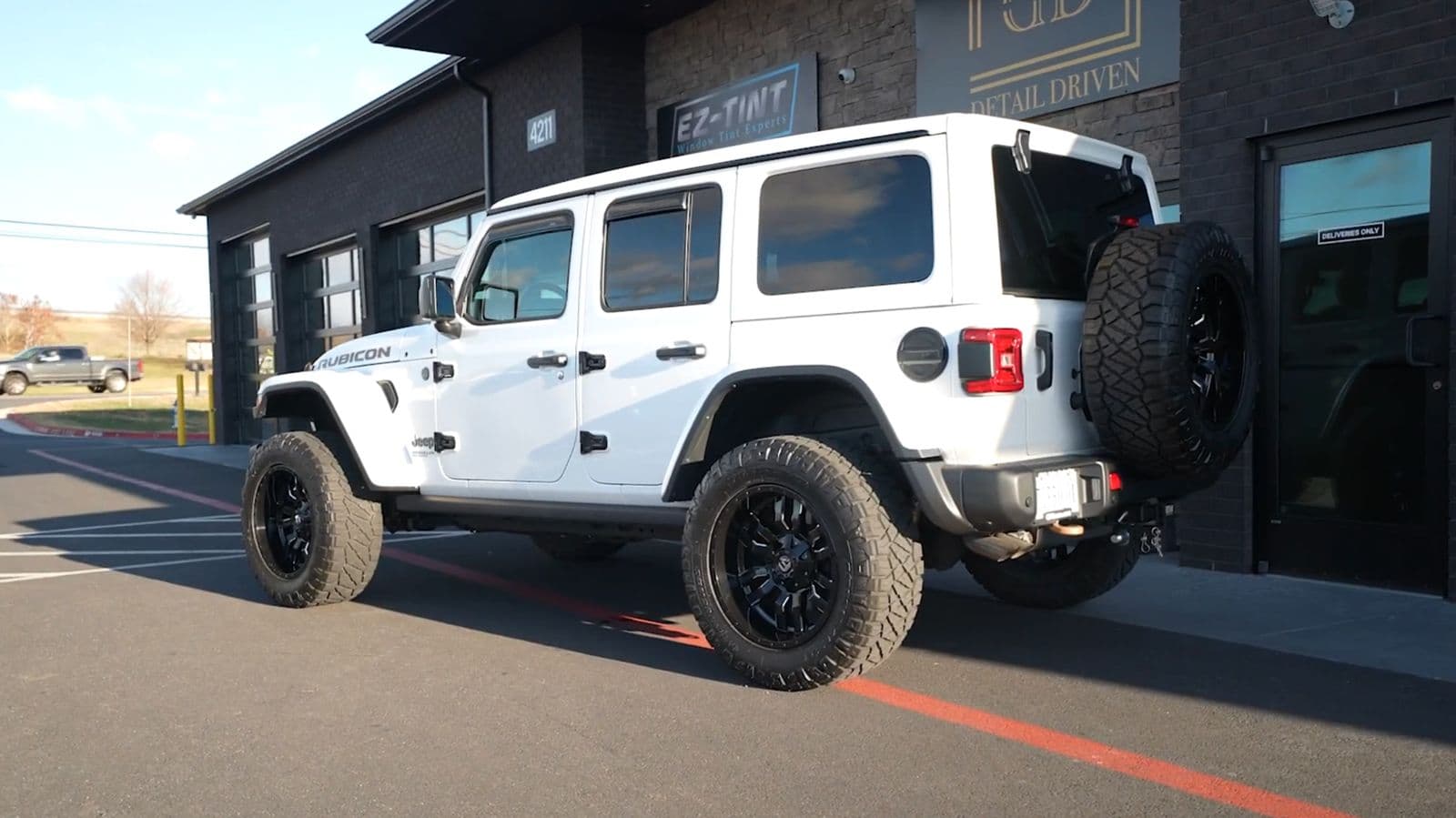 Gloss Metallic White on Jeep at Detail Driven