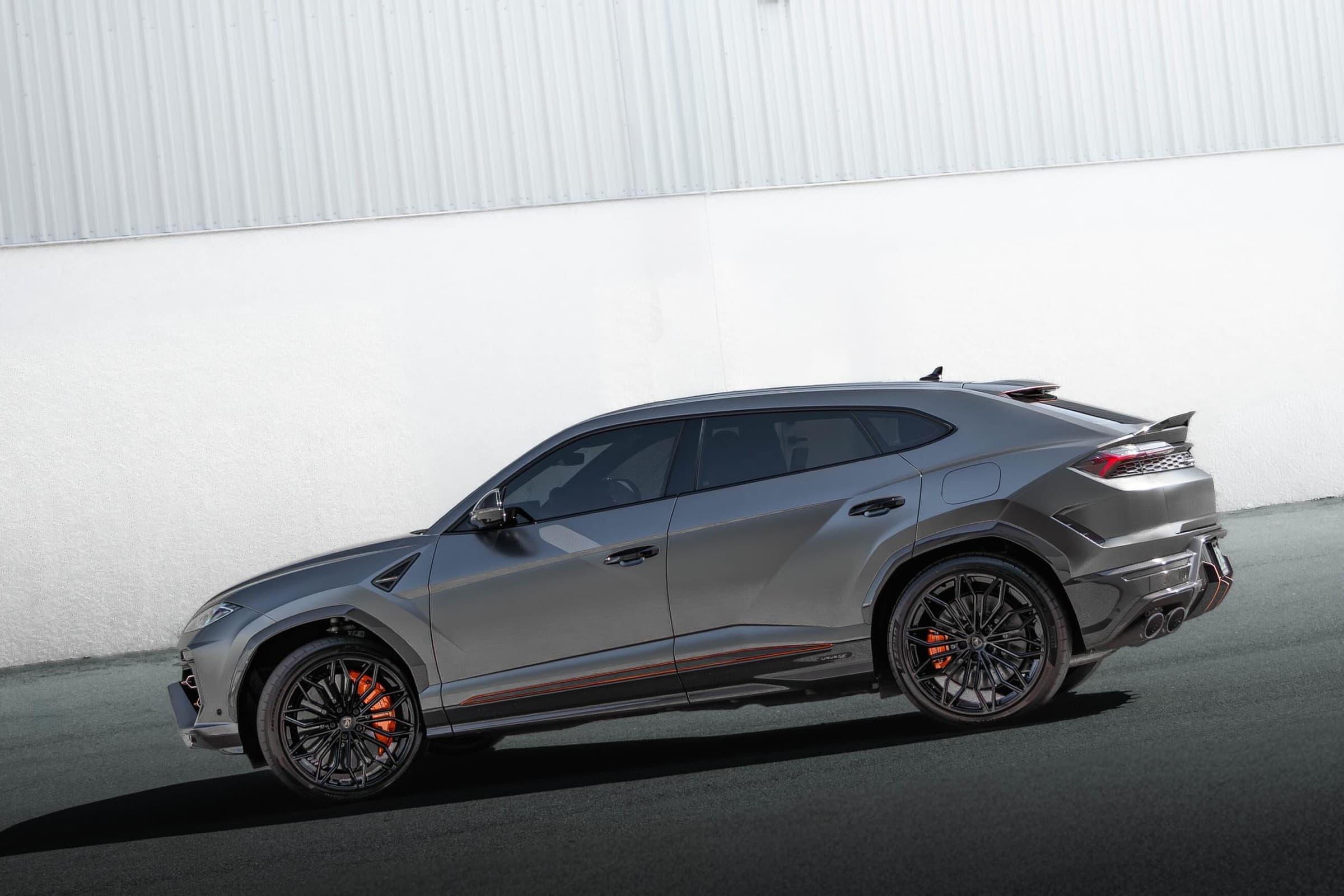Satin Dark Gray Metallic V2 install on Lamborghini Urus photo 1
