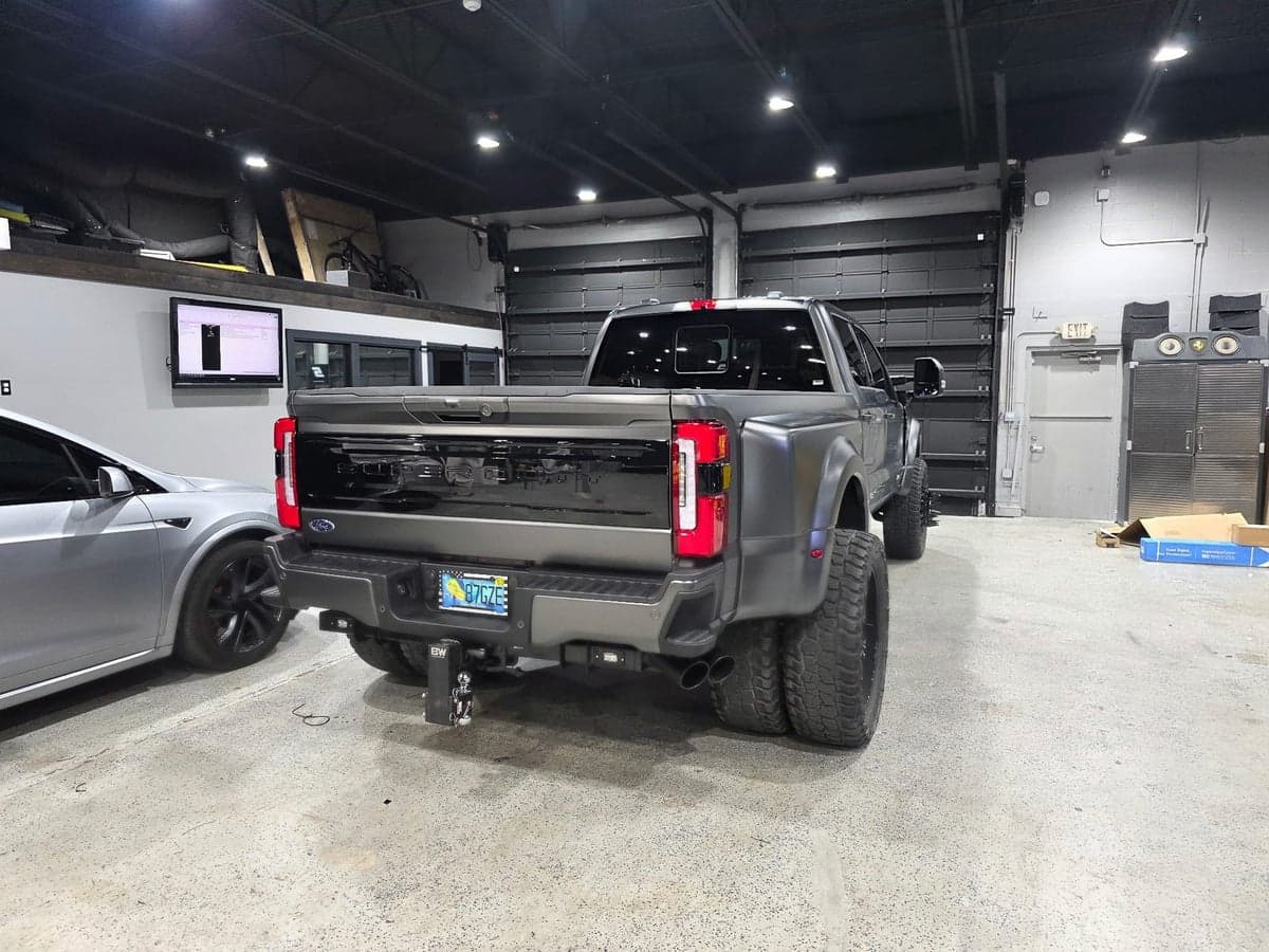 Satin Dark Gray Metallic V2 on Ford F-450